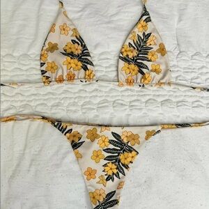 Benoa Puakenikeni Mariko & Tunnels Set